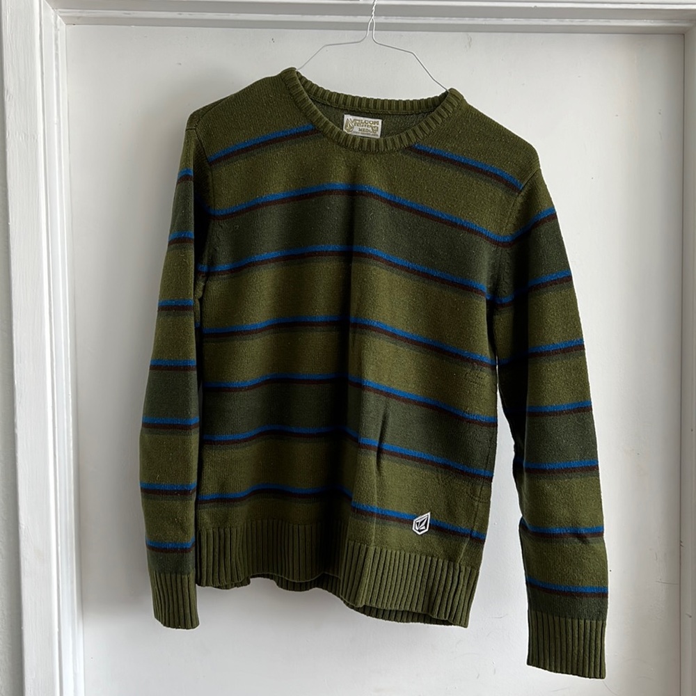 Volcom sweater